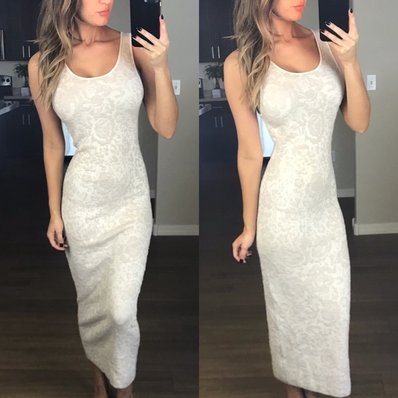 Ronny Kobo Collection Dresses & Skirts - Ronny Koho Cream Jacquard Paisley Midi Dress